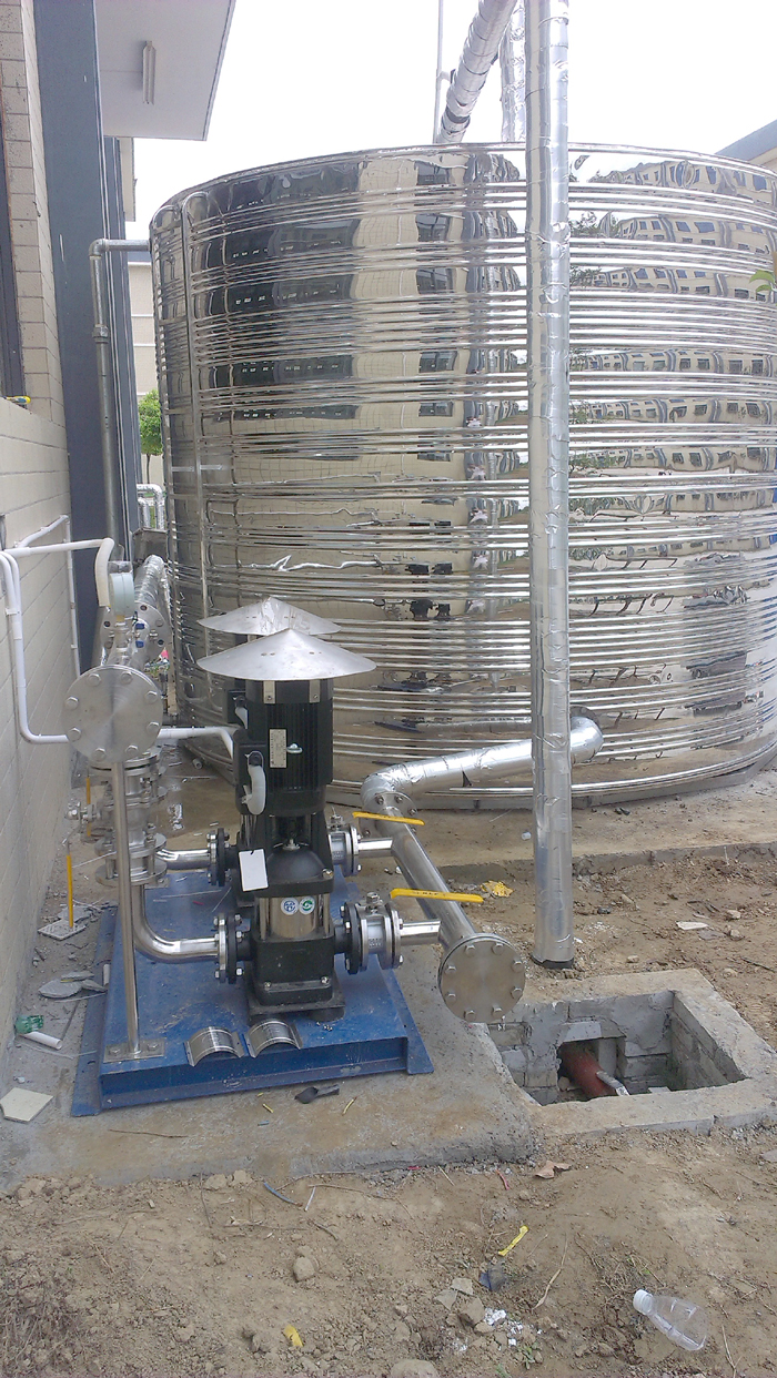 裕盛体育厂区热水恒温变频恒压供水控制系统